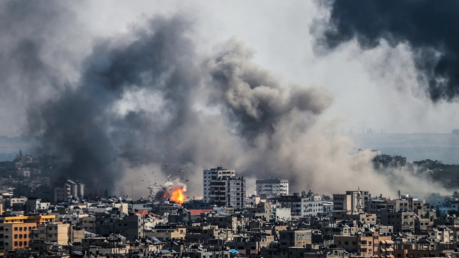 اسرائيلي فوج جي لبنان تي جارحيت جاري، اسرائيلي بمباري سبب ٽي لبناني فوجي شهيد